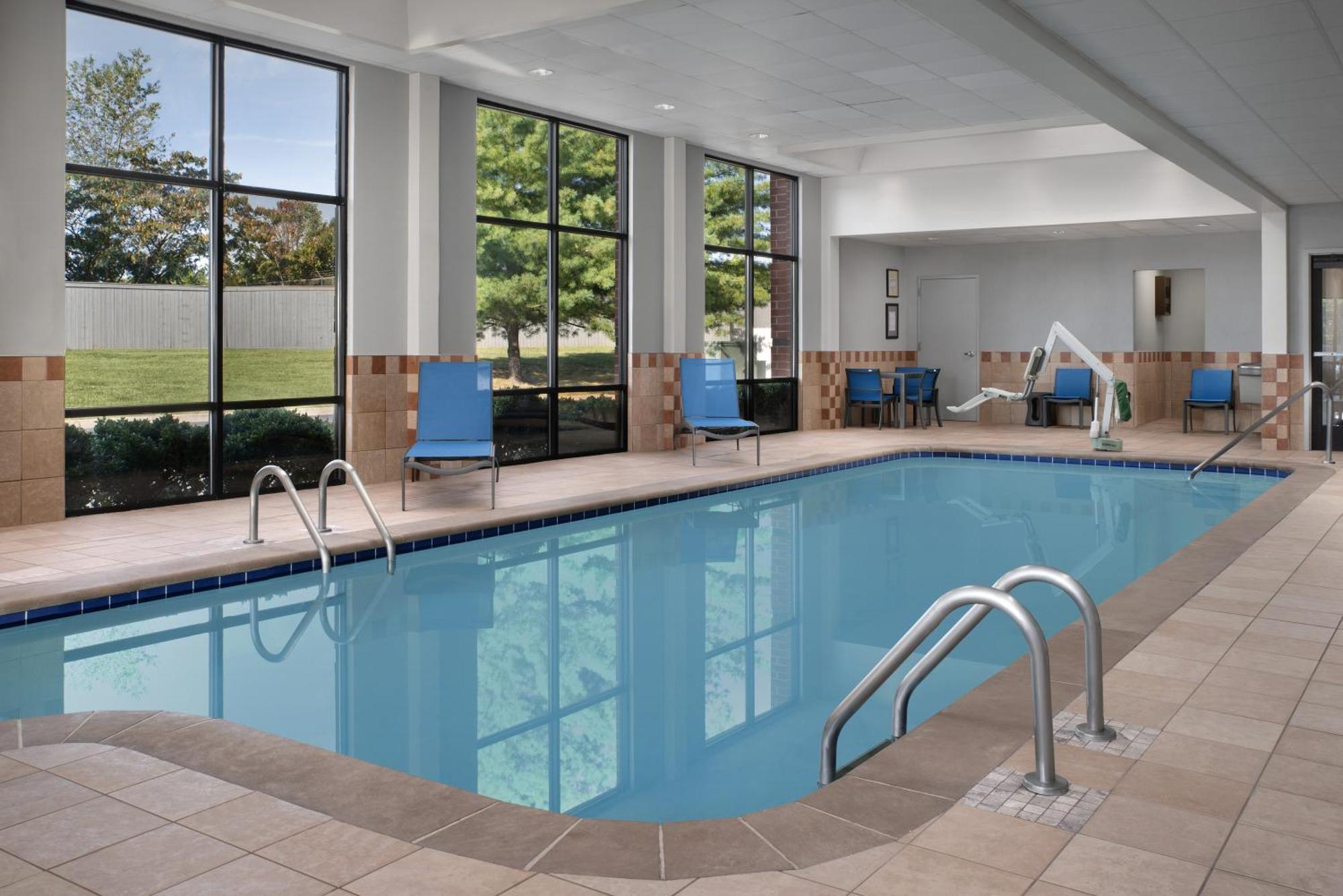 Hampton Inn & Suites-Knoxville/North I-75 Екстериор снимка